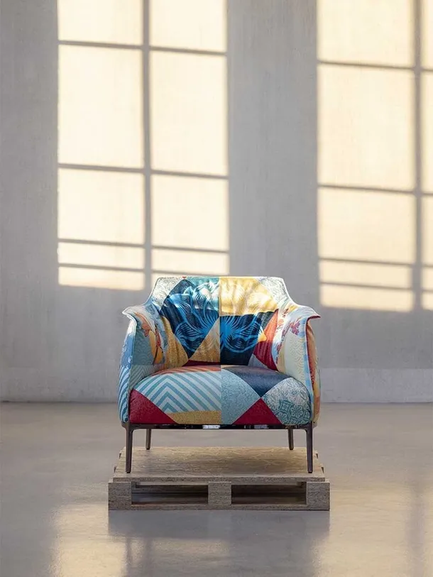 Poltroncina Archibald Delicate Balance Limited Edition di Poltrona Frau