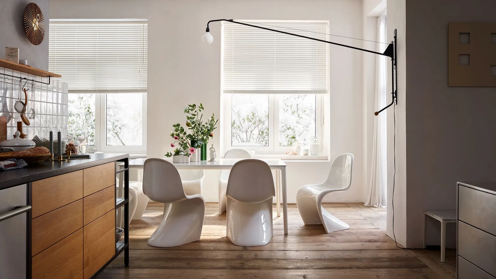 Sedia Panton Chair Classic in poliuretano finitura lucida di Vitra