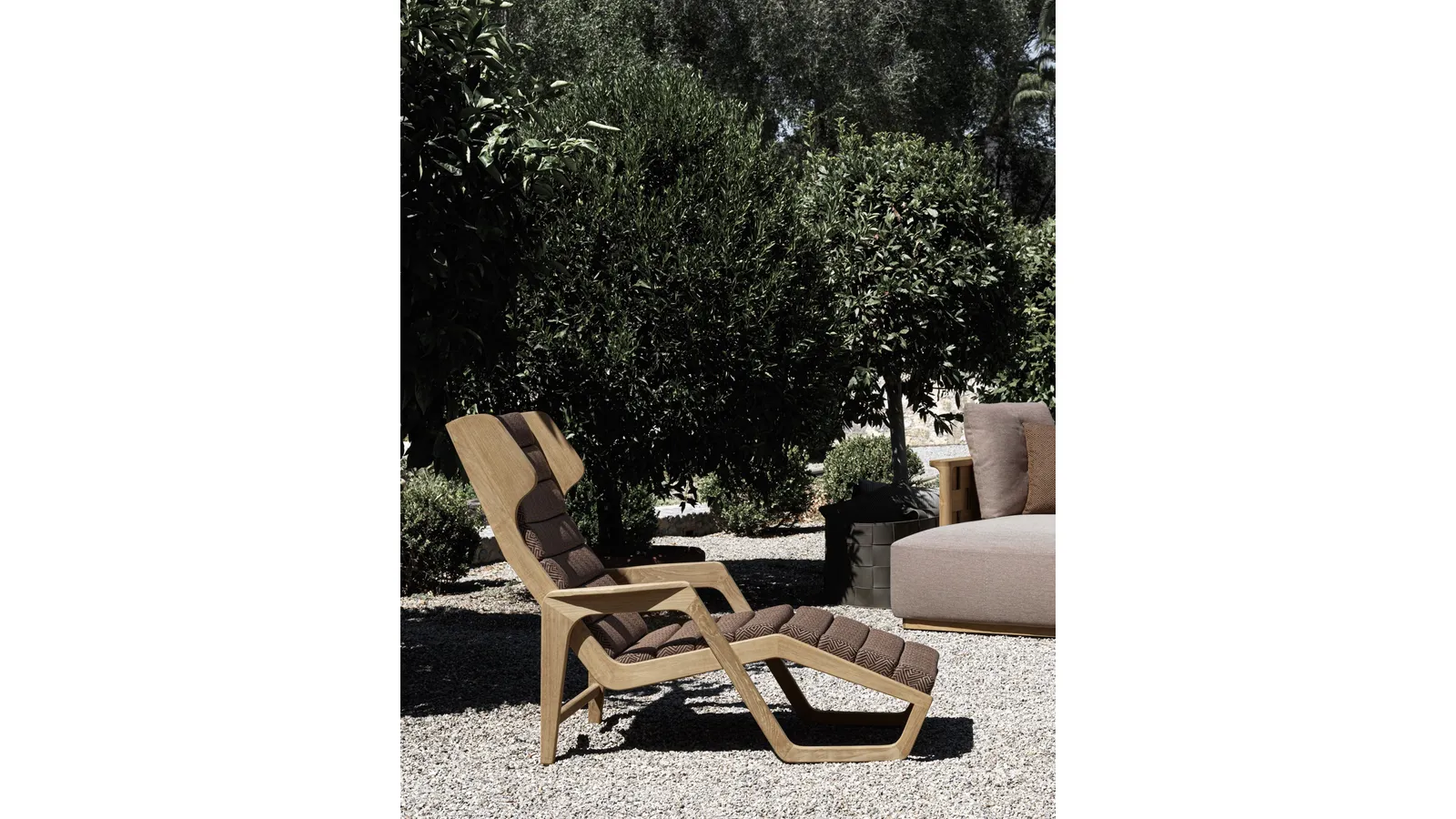 Poltroncina in legno e tessuto D-150-5 di Molteni & C