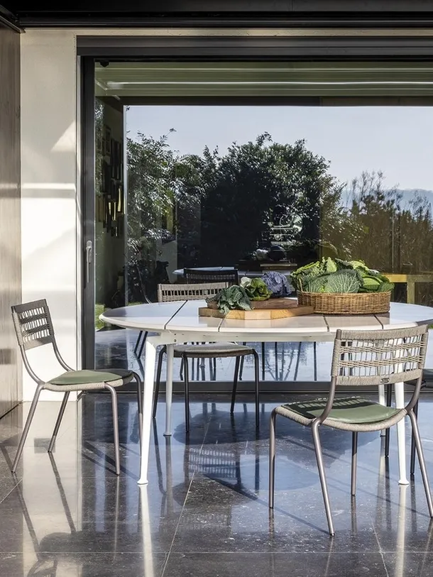 Sedia Solaria con intreccio in corda di Poltrona Frau