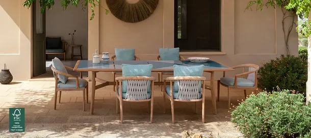 Tavolo The Secret Garden con top in Gres di Poltrona Frau